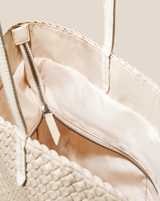 Jetsetter Small Tote